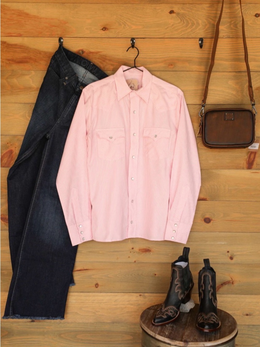 Rockmount Women's Light Pink Tailored Gingham Western Button-Down Shirt Large